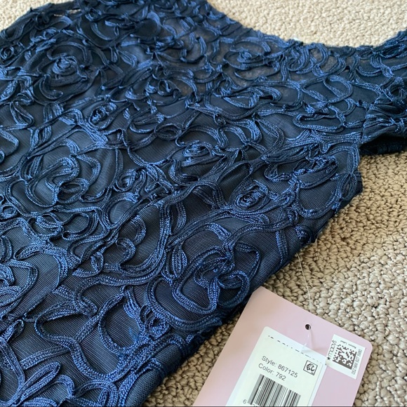 JS Collections Soutache Mermaid Gown NWT - Picture 9 of 12